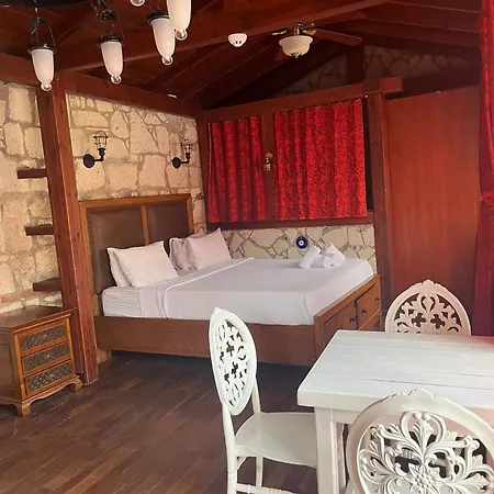 Ala Alacati Отель Кешме